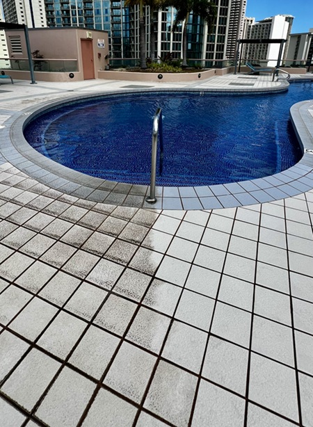 pooldeck before after 600x450